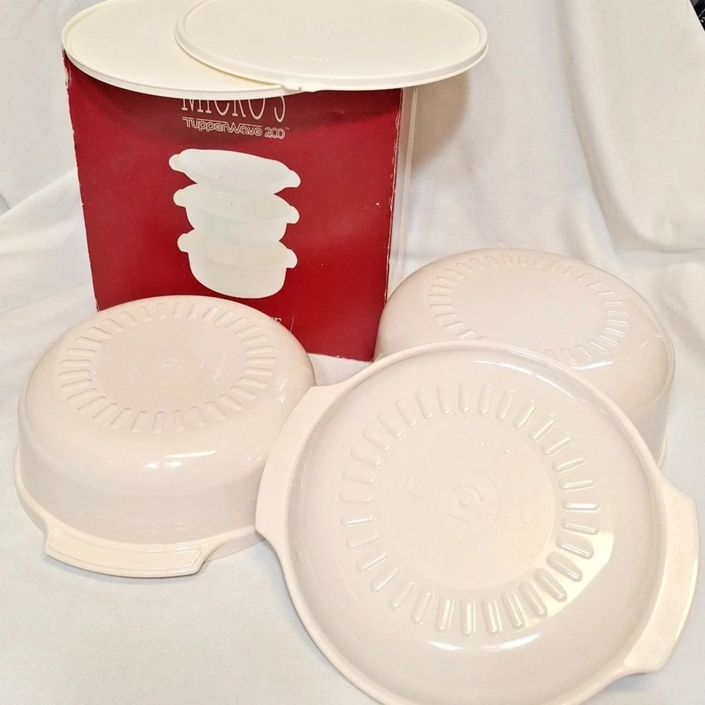 TUPPERWARE 200 Micro 3 Microwave Stack Cooking System 5 Piece incl 2 Lids‎
